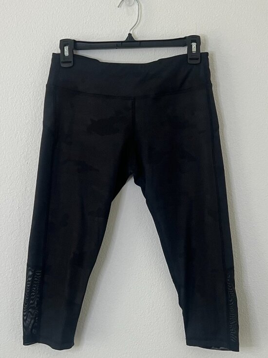 Varley Pants - Varley Capri Leggings Womens Black Camo Mesh Cutouts Athletic Pants Size M